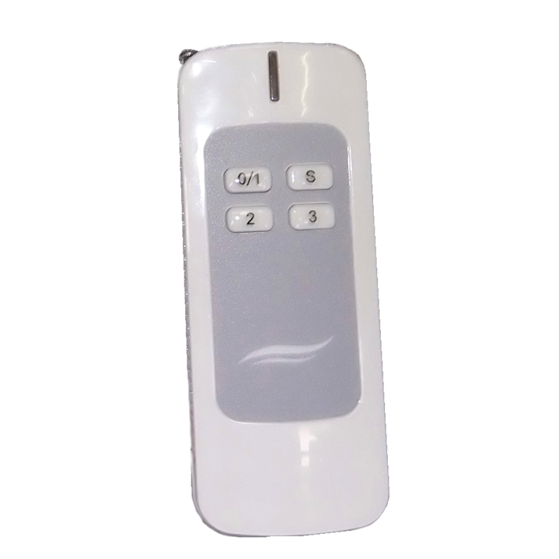 KWAD KOMPLET SVETIL LED DE LUXE RBG